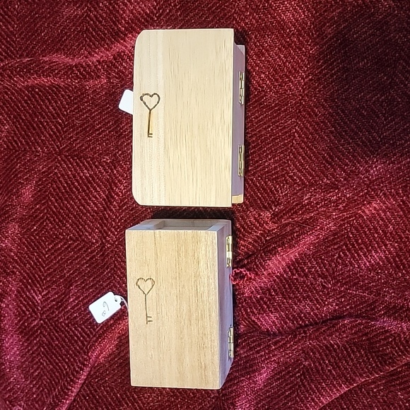 Heart semi-colon trinket boxes - Picture 3 of 11